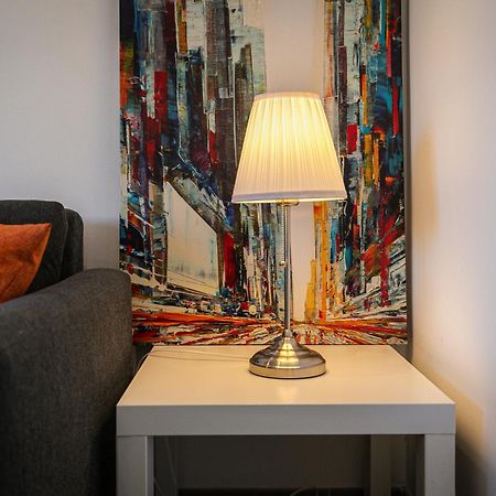Apartamento céntrico y tranquilo y parking incluido Granada Exterior foto