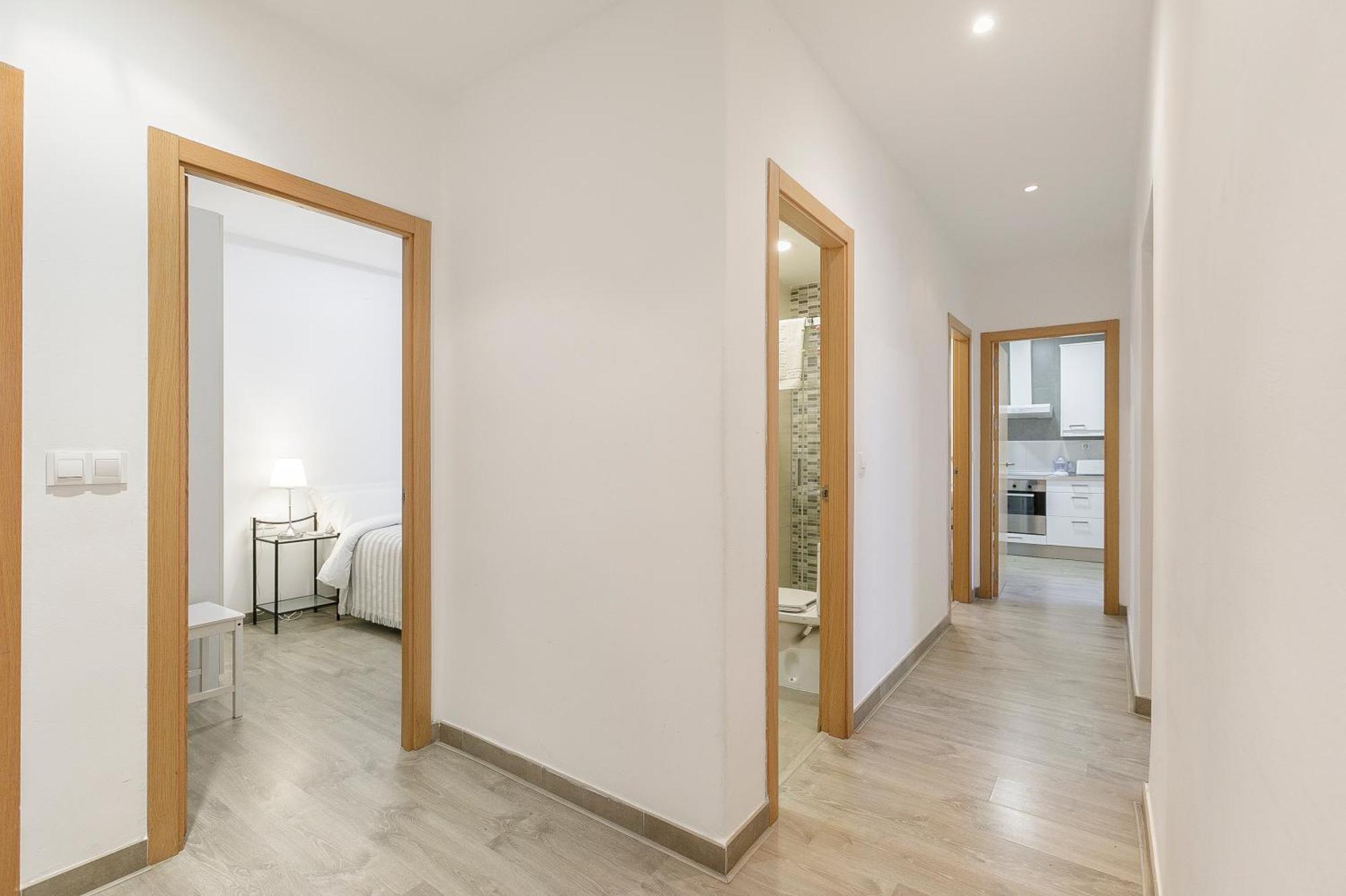 Apartamento céntrico y tranquilo y parking incluido Granada Exterior foto
